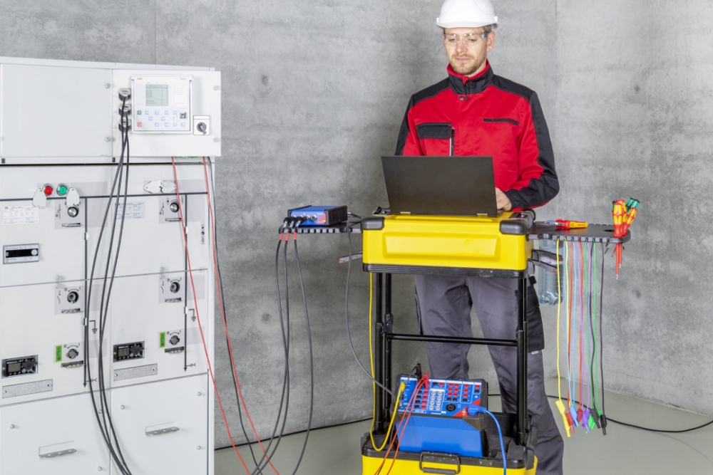 Protection Testing in Medium Voltage Systems with Voltage and Current Sensors